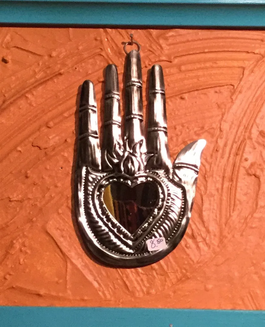 Hojalata Tin Art Hands
