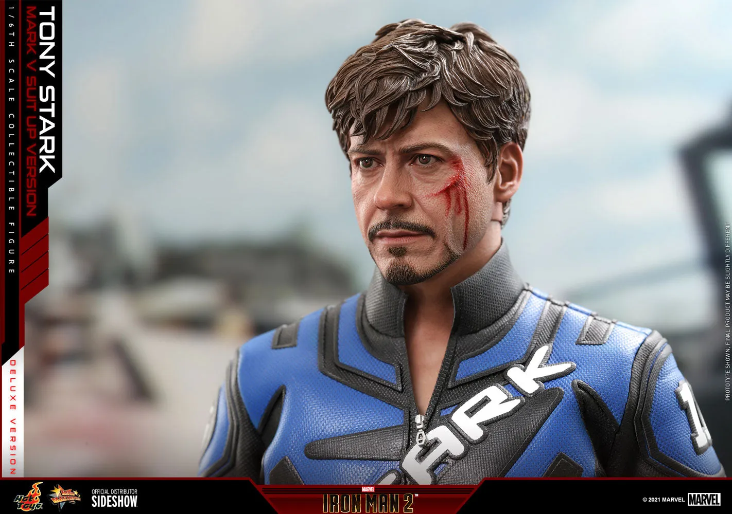 Hot Toys - Iron Man 2: Tony Stark (Mark V Suit Up Version) (Deluxe)