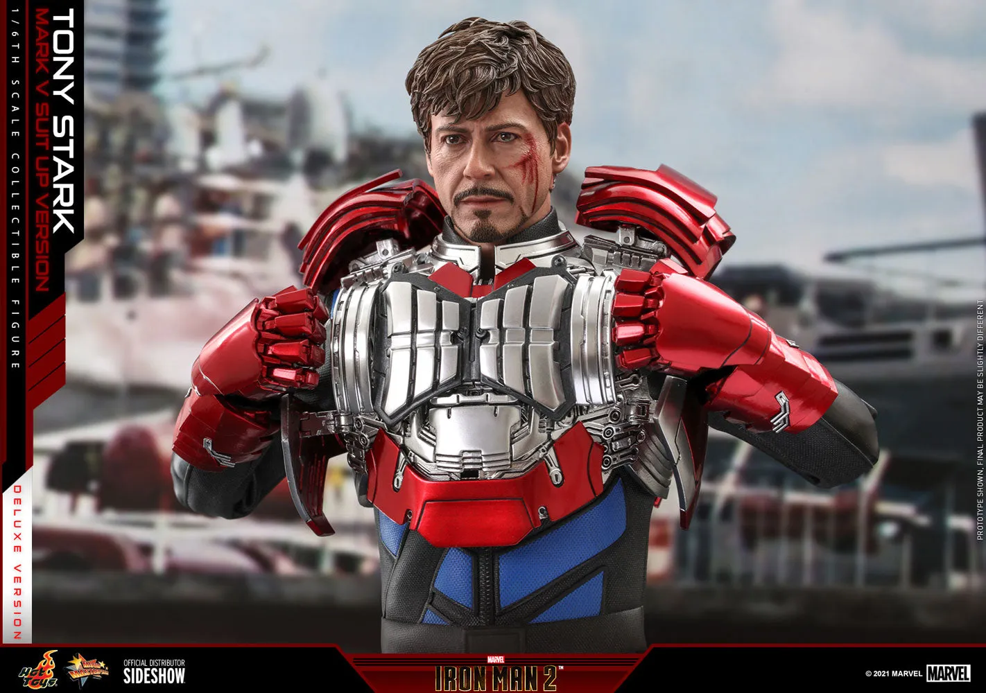Hot Toys - Iron Man 2: Tony Stark (Mark V Suit Up Version) (Deluxe)